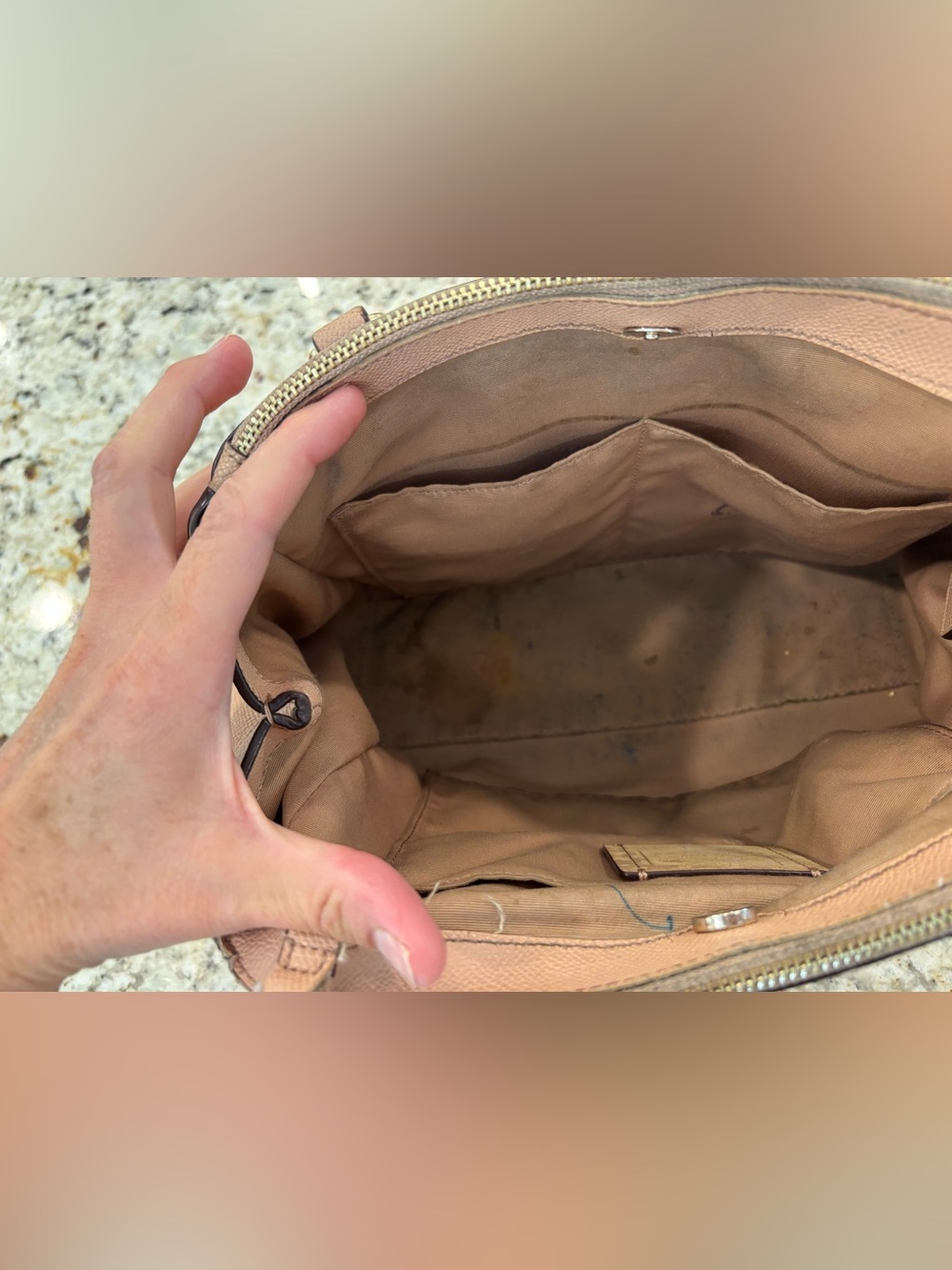 Well loved Coach shoulder purse - Picture 7 of 10